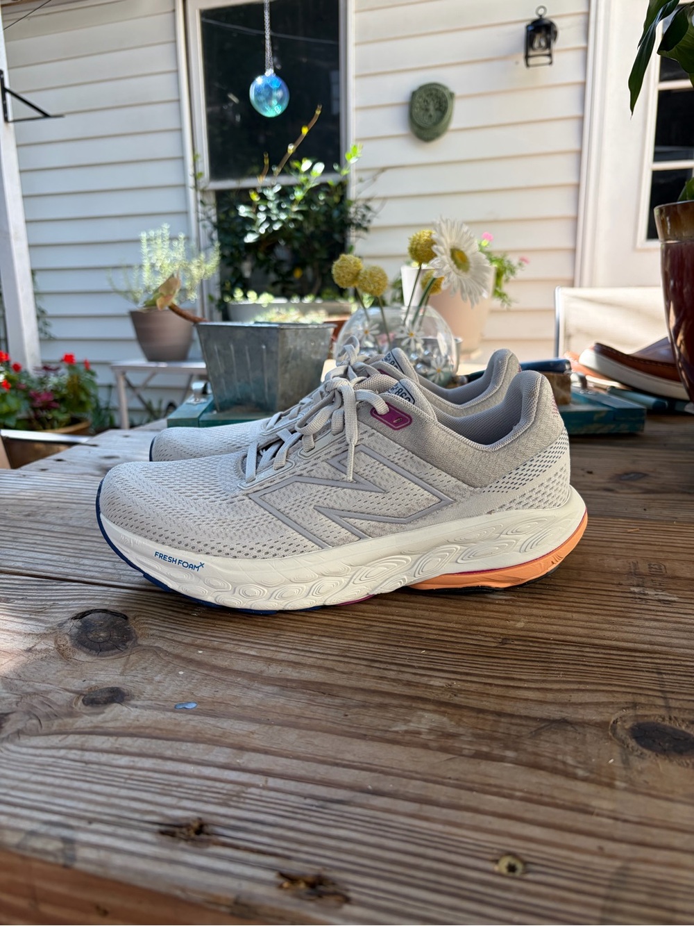 New Balance Fresh Foam X 860v14 Women’s Size 9 Gray Peach Running Shoes W860F14